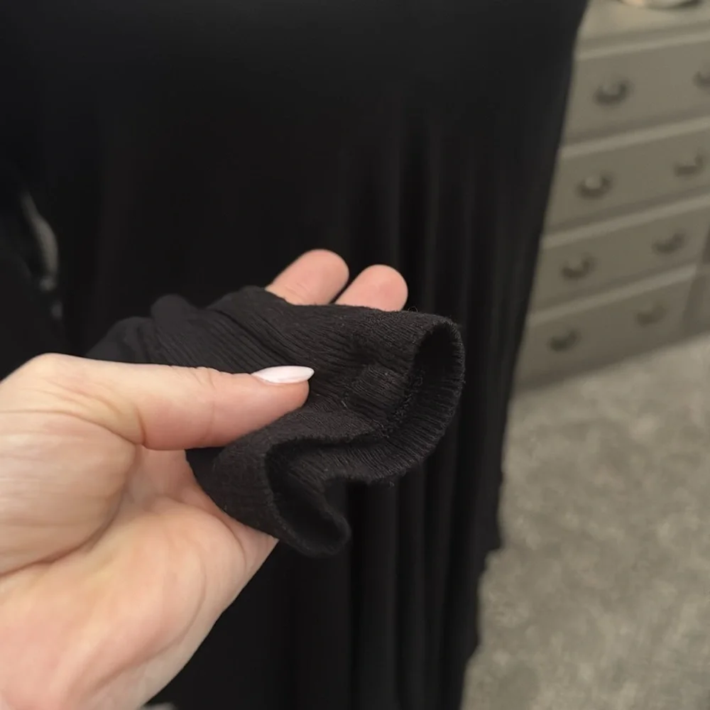 BCBGMAXAZRIA RIBBED TEE - Picture 2 of 7